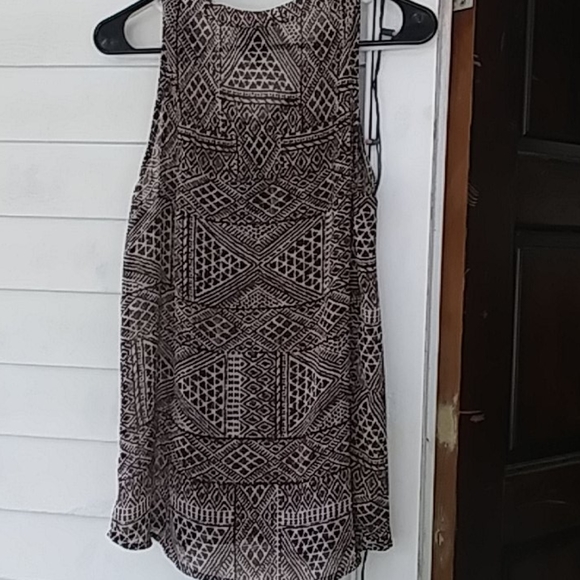 Bobeau flowey Blouse tank top - Picture 4 of 4